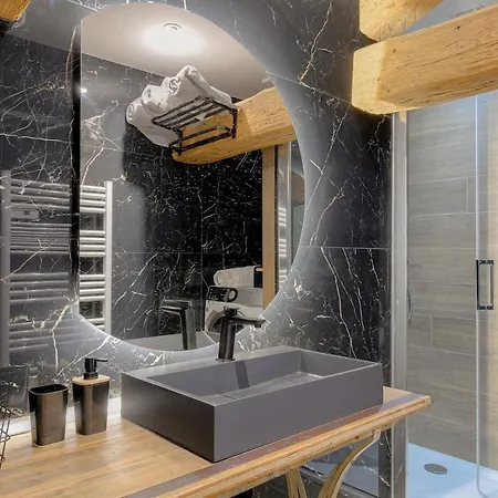L'elegance Aux Ponts Tarrets Apartment Legny
